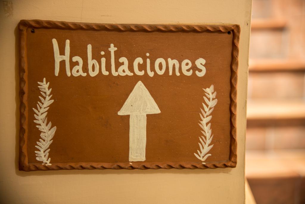 Hostal Hueso Trujillo Esterno foto