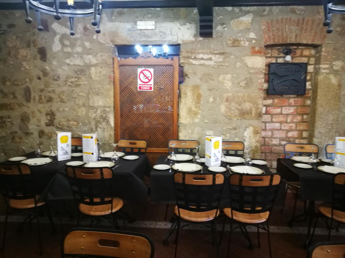 Hostal Hueso Trujillo Esterno foto