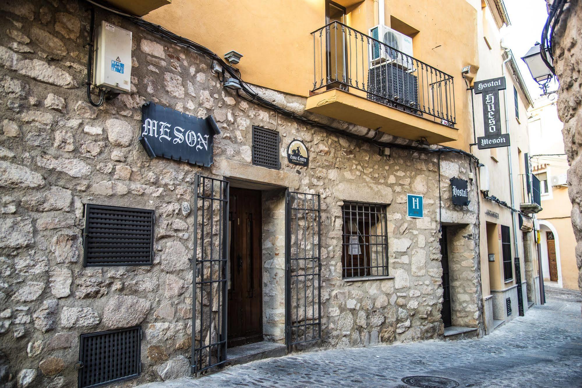 Hostal Hueso Trujillo Esterno foto