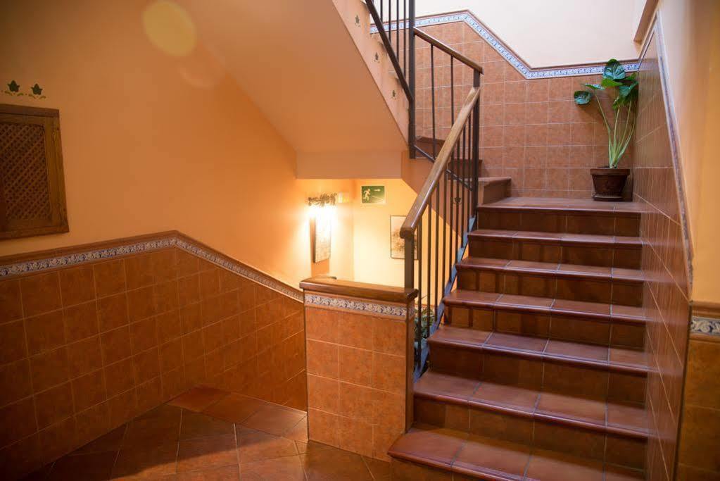 Hostal Hueso Trujillo Esterno foto