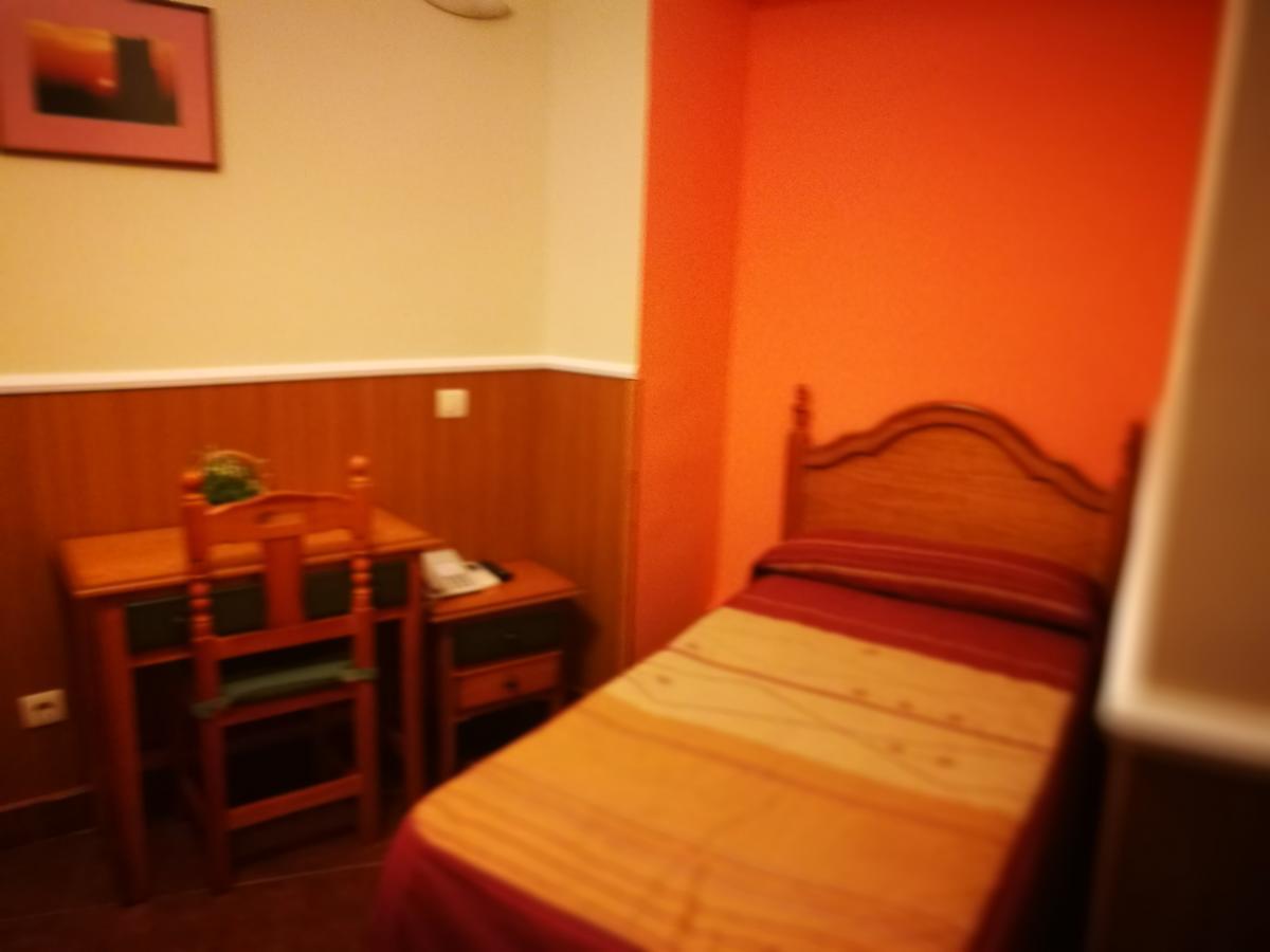 Hostal Hueso Trujillo Esterno foto